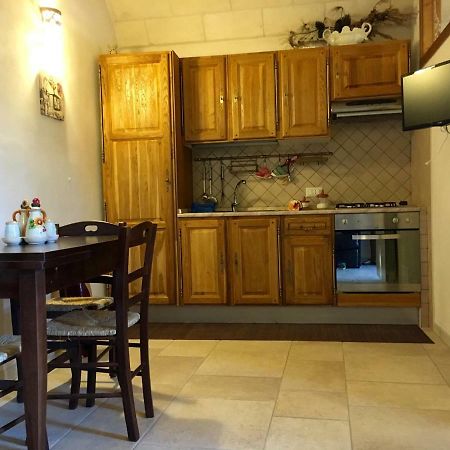 Bed and Breakfast Il Trullo Di Giulietta Impalata Exterior foto